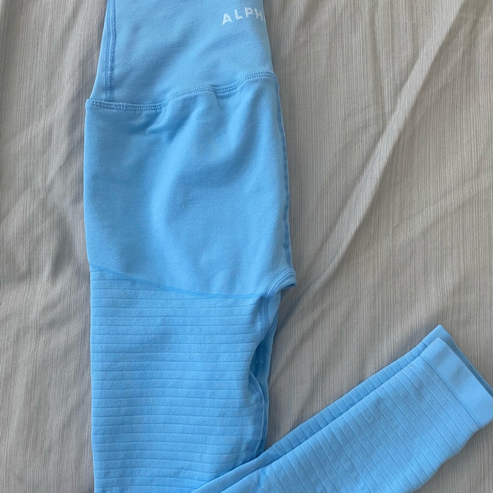Alphalete leggings 💙